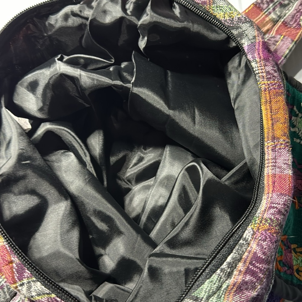 Tote - Picture 3 of 9
